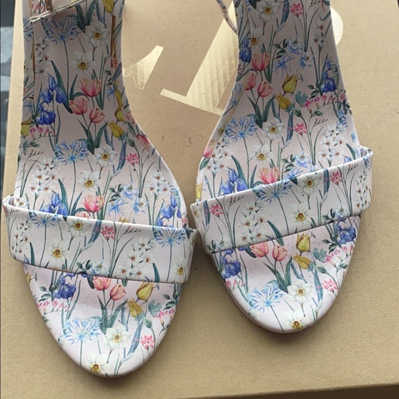 Aldo heels - Picture 3 of 4